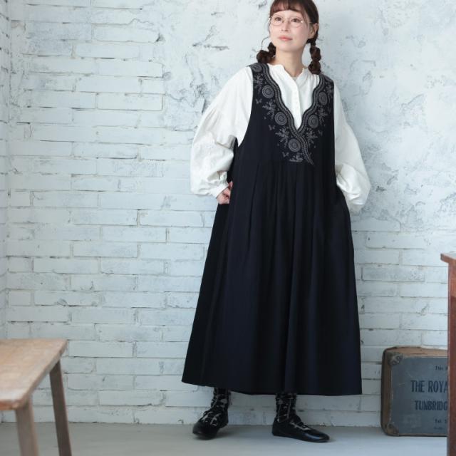 はちみつ堂 たっぷり刺繍のワンピース レディース ジャンパースカート