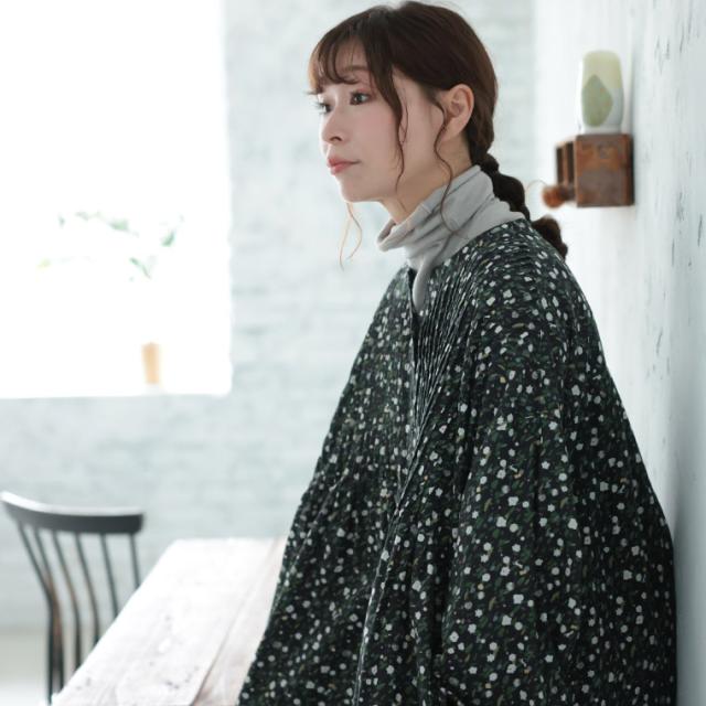 ふくろうと月 ゆきわり草のワンピース レディース ロング Aライン フレア パフスリーブ キーネック スキッパー風 綿 コットン_3