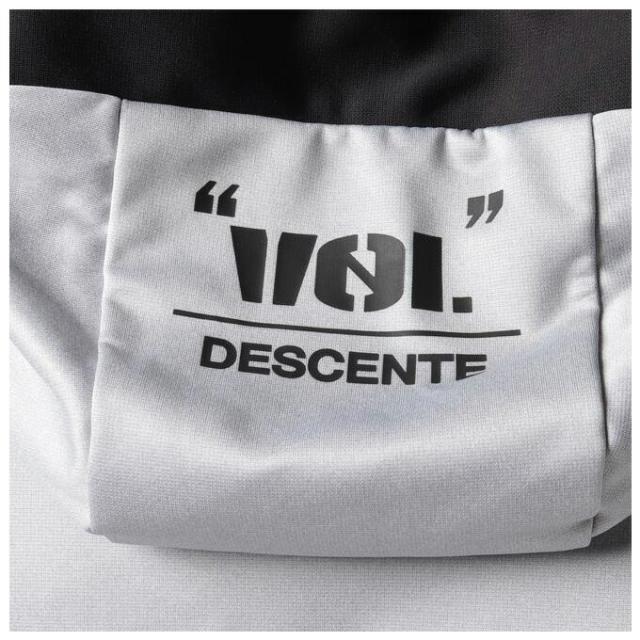 DESCENTE（デサント）ウォームスウェット パンツ 上下セット（DVUUJF20