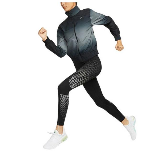 「S」ナイキDri-FIT ランニング ディビジョン フルジップジャケット NIKE（ナイキ）Dri-FIT スウッシュ ラン プリント ランニング