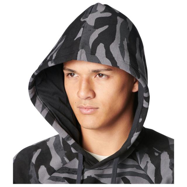 UNDER ARMOUR（アンダーアーマー）UAライバルフリース オールオーバー