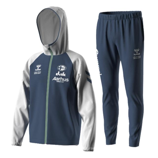 hummel（ヒュンメル）ウーブンフーディ テックパンツ上下セット