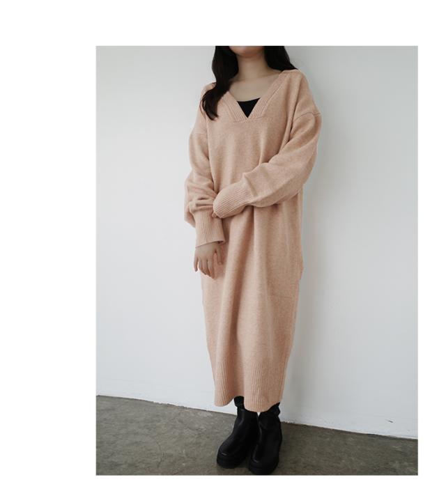 ディープVネックニットワンピース  ロングワンピース  カフタンデザイン ゆったり 体型カバ ディープVネックニットワンピース ロングワンピース カフタンデザイン