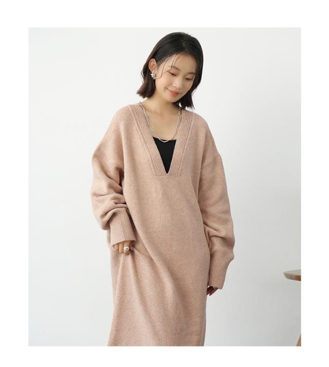 ディープVネックニットワンピース  ロングワンピース  カフタンデザイン ゆったり 体型カバ ディープVネックニットワンピース ロングワンピース カフタンデザイン