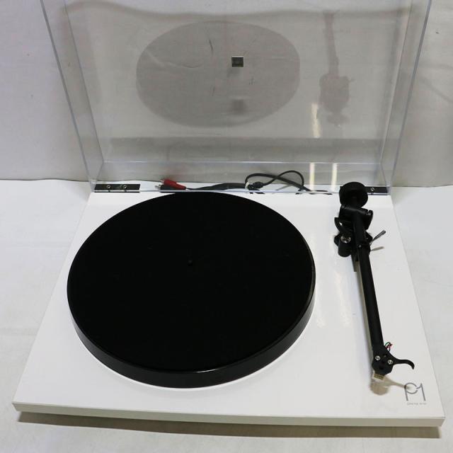 美品 REGA レガ PLANAR1 WHITE 60HZ アナログプレイヤー_4