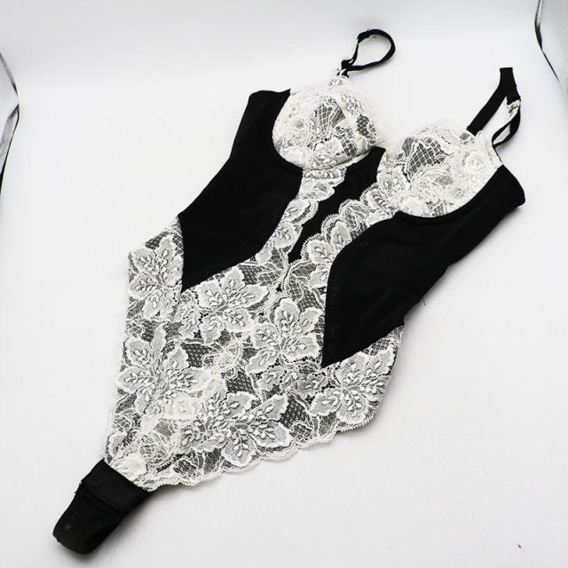 グラントイーワンズTバックボディースーツホワイトE 75 Re.B5