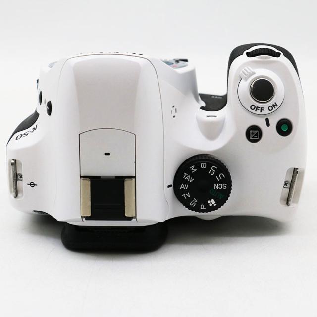 美品 RICOH ペンタックス K-50 ダブルズームキット ホワイト シャッター回数：1988回_3