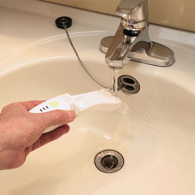 吸引する充電バリカン(充電式 バリカン 散髪 家庭用 子ども 子供