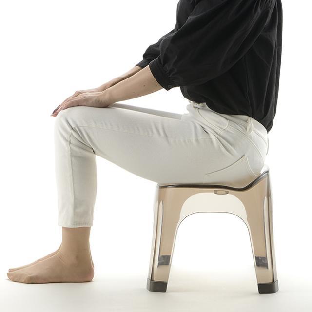 LUXRE リュクレ 腰かけ 25cm＆湯おけ 同色セット(風呂椅子 風呂いす バススツール バスチェア 洗面器 風呂桶 おしゃれ クリア ニュアンスカラー シンプル 透明 高級感 上品 モダン 清潔 25cm 2.5L バスルーム お風呂場 風呂場 浴室) 即納_2