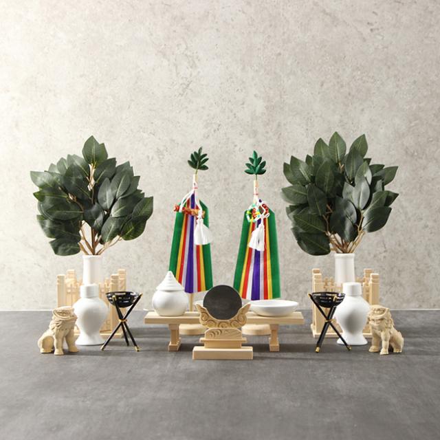 神具 木曽ひのき神具セット 4993896201995(神具セット セット 一式 神棚 玉垣 かがり火 狛犬 真榊 神鏡 八足台 榊造花 皿) 29,150円