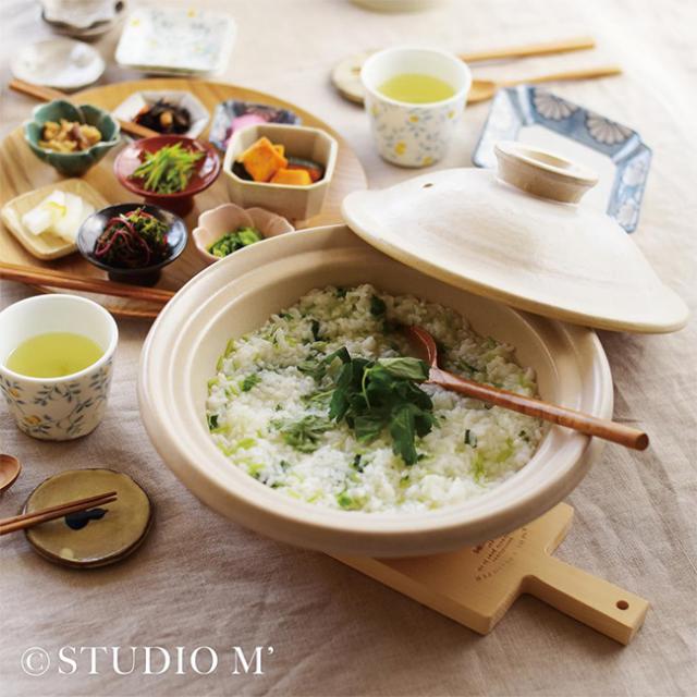 studio m’ スタジオエム 亀福 8号土鍋(土鍋 8号 陶器 鍋 2人 〜 4人 夫婦 両親 家族 耐熱陶器 電子レンジ 対応 レンジOK オーブン対応 直火 ガス キッチン 食卓 ガスコンロ)【F】 1-2W
