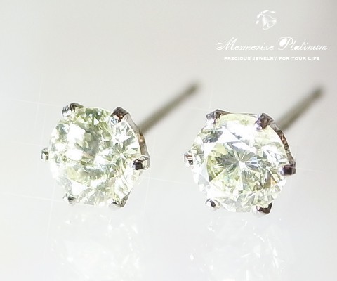 PT900 ダイヤモンド♡ピアス 天然ダイヤ0.14ct（0.07ct ×2）-