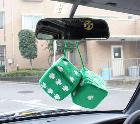 サイコロ ダイス カーアクセサリー カー用品 ルームミラー 飾り 車 ハンギングファジーダイス おしゃれ ホットロッド アメリカ アメリカの通販はau Pay マーケット アメリカン雑貨ジャンクヤード