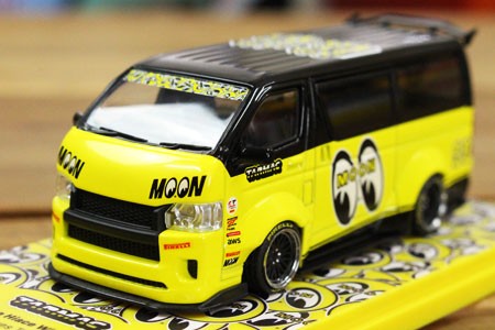 ムーンアイズ ミニカー ハイエース ホットロッド カスタム アメリカ アメリカン雑貨 MOONEYES 1/43 TARMAC WORKSの通販はau  PAY マーケット - アメリカン雑貨ジャンクヤード | au PAY マーケット－通販サイト