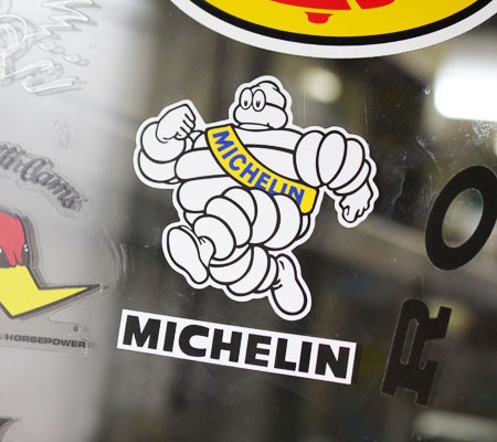 ミシュラン ステッカー ミシュランマン ビバンダム おしゃれ バイク 車 かっこいい タイヤ カーステッカー Michelin ドタビブの通販はau  PAY マーケット - アメリカン雑貨ジャンクヤード | au PAY マーケット－通販サイト