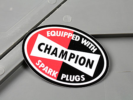 ステッカー チャンピオン Champion バイク 車 アメリカン スパークプラグ Sc Ms001 Feeの通販はau Pay マーケット アメリカン雑貨ジャンクヤード