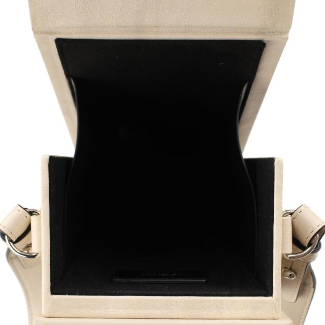 フェンディ ショルダーバッグ・ポシェット FENDI 7VA519 ADP6 F1F0X