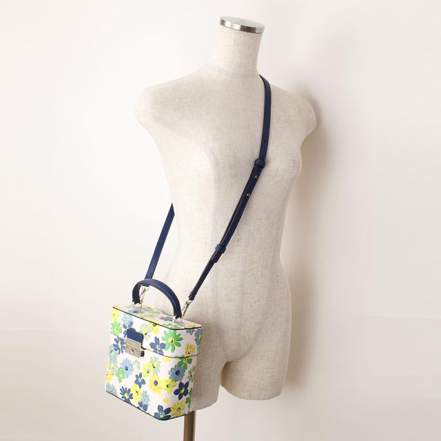 ケイトスペード ショルダーバッグ・ポシェット 2WAY KATE SPADE k6608 960 ホワイト系マルチ 花柄 バッグ・カバン レディースの通販は ケイトスペード ショルダーバッグ・ポシェット 2WAY KATE SPADE k6608 960 ホワイト系マルチ 花柄 バッグ・カバン レディースの通販は