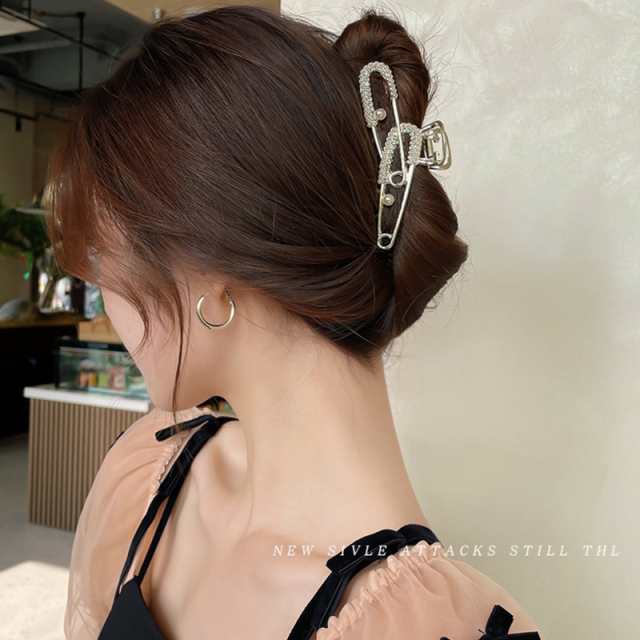 パール付き　ゴールドヘアピン　大きめヘアクリップ