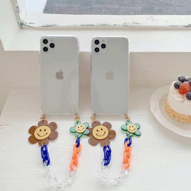 Iphone11 ケース 韓国 Tpu スマイルチェーンストラップクリアケース ストラップ かわいい クリア 透明 個性的 おしゃれiphone7 Iphone8 Iの通販はau Pay マーケット セレクトショップオンリーユー