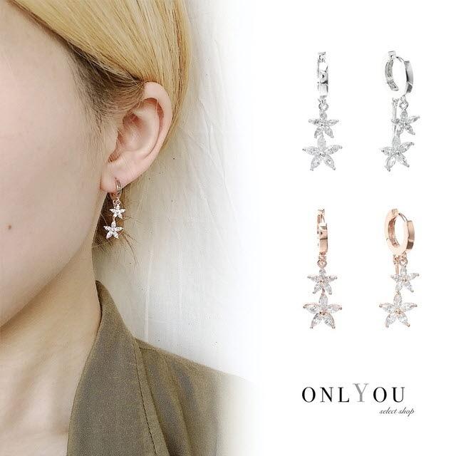 クリスタルフラワーリングピアス ピアス アクセサリー レディース かわいい 大人 リングピアス 揺れる キラキラ シンプル おしゃれ 結婚の通販はau Pay マーケット セレクトショップオンリーユー