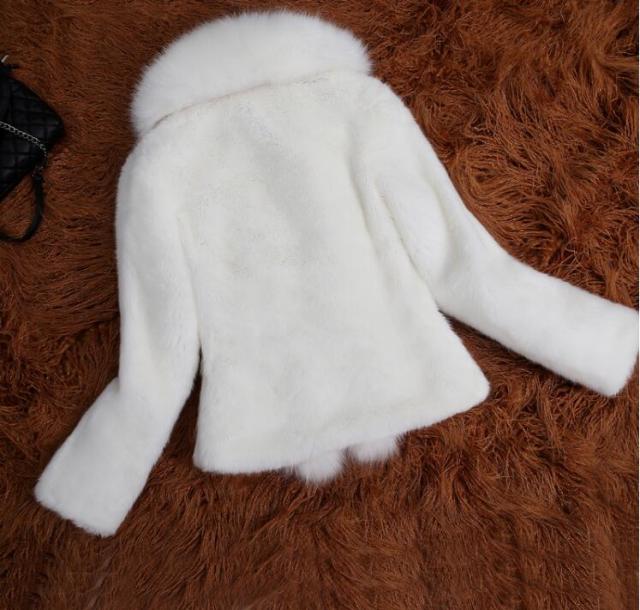 ゴージャス 秋冬フェイクファーコート ファーコート レディース ショートコート 大きいサイズ 通勤 S M L Xl 2xl 3xl 白 黒 灰色 ゆったの通販はau Pay マーケット ヒナギクファッション