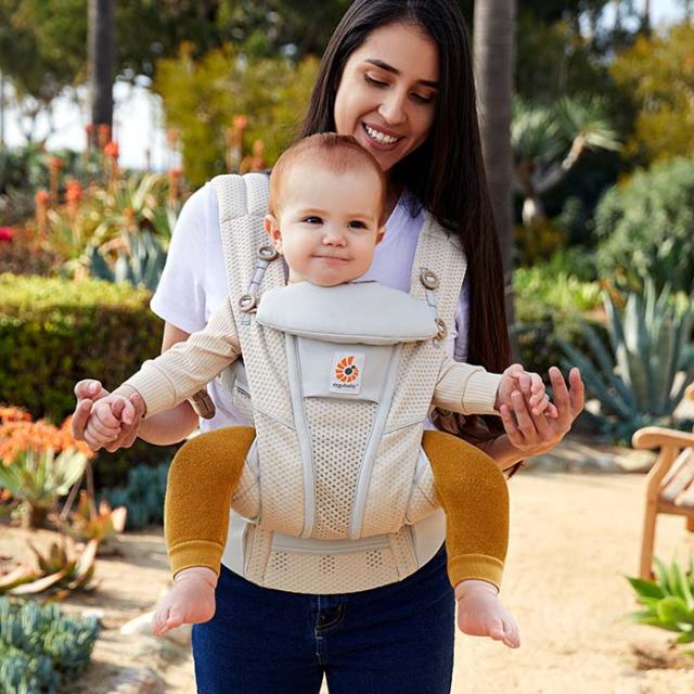 お中元 ギフト エルゴ オムニ ブリーズ 抱っこ紐 エルゴベビー OMNI Breeze 日本正規品 ERGO ergobaby 送料無料 出産祝い 新生児 抱っこひも お返し 父の日_1