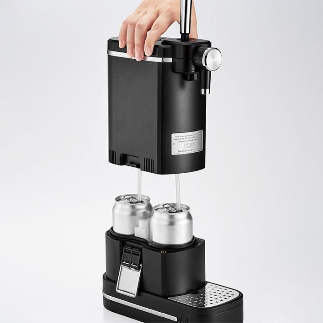 送料無料 Toffy トフィー ビアカクテルサーバー K-BE1-RB K-BE1-GE ビールサーバー 家庭用 ビアサーバー 生ビールサーバー 缶ビール 350ml 500ml 乾電池 アウトドア 持ち運び 誕生日プレゼント_5