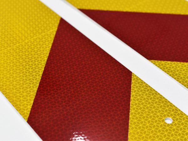 反射板 リフレクター ゼブラ 2分割 135×565mm ビス止め 8φ トラック