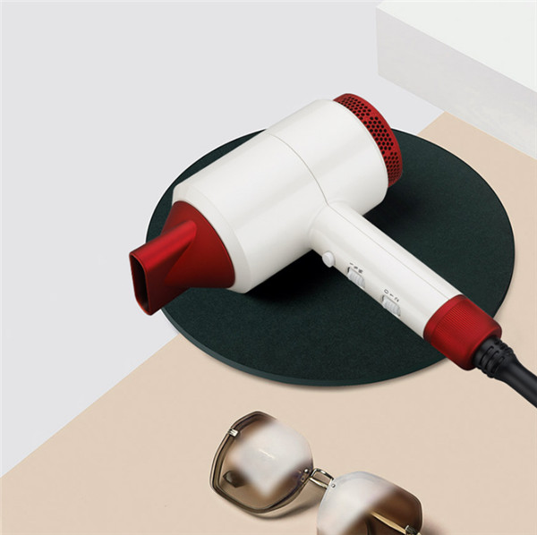 話題新作 期間限定 ヘアドライヤー マイナスイオンドライヤー 大風量 1800w大功率 3段 風温風量 2段階調節 速乾 業務用 家庭用 旅行用ドの通販はau Pay マーケット ネヴァーモアショップ