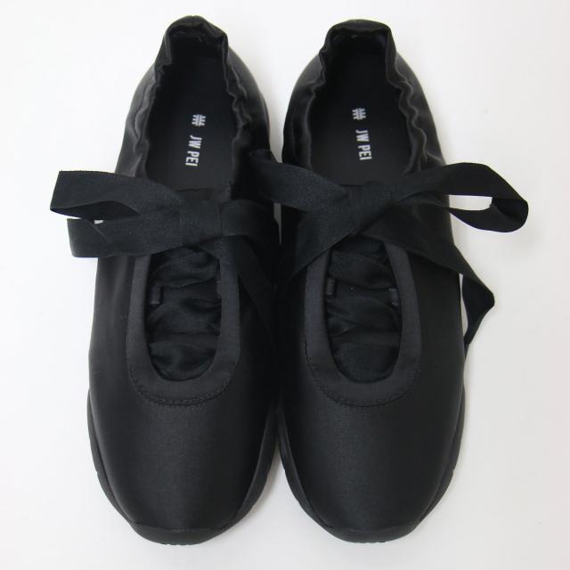 JW PEI ジェイダブリューペイ ブラック 黒 サイズ:36(23.0cm) / 24秋冬 バレリーナ スニーカー / FLAVIA BALLERINA SNEAKERS / レースアップ サテン リボン / ローカット シューズ 靴【レディース】【中古】【K4331】