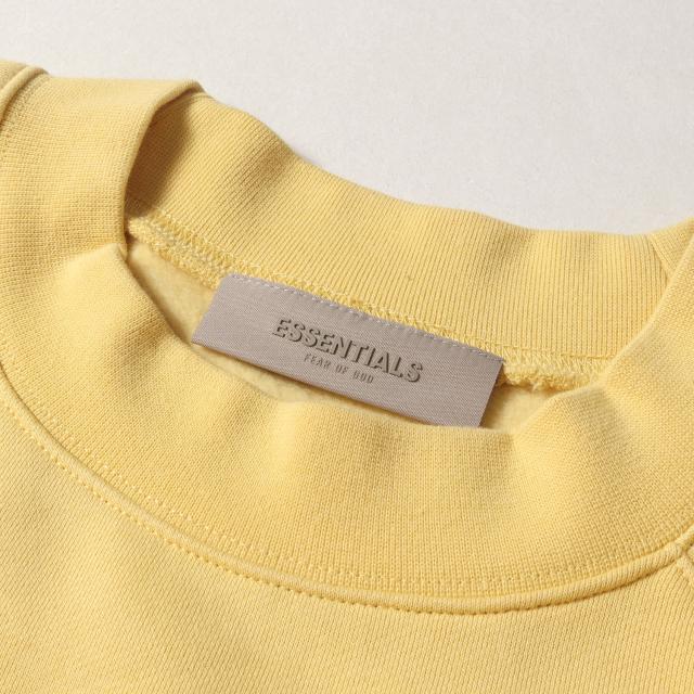 FEAR OF GOD フィアオブゴッド スウェット サイズ:L / 23SS FOG ESSENTIALS シリコンプリント クルーネック スウェットシャツ (Crewneck Sweatshirt) / イエロー系(Light Tuscan) / トップス トレーナー プルオーバー【メンズ】【K4356】 FEAR OF GOD フィアオブゴッド スウェット サイズ:L / 23SS FOG
