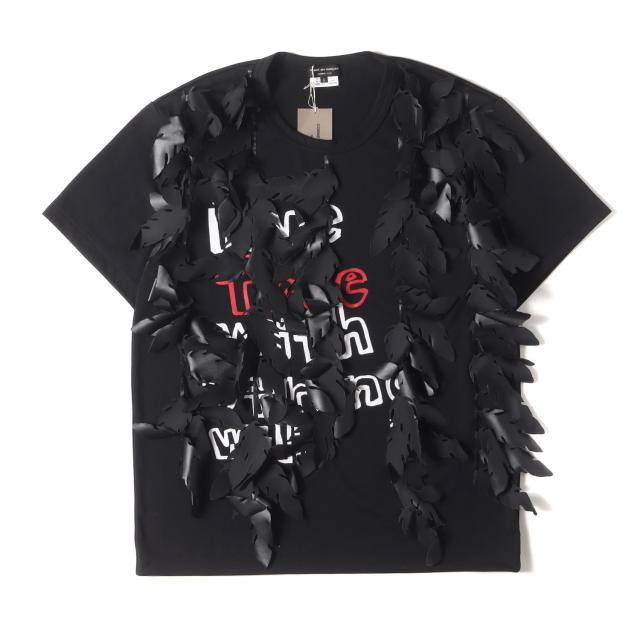 COMME des GARCONS HOMME PLUS コムデギャルソン オムプリュス Tシャツ サイズ:S / 24SS リーフ 装飾 メッセージ ロゴ バインダーネック Tシャツ / ブラック 黒 / トップス カットソー 半袖【メンズ】【K4430】