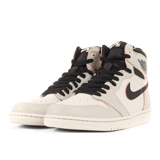 NIKE ナイキ サイズ:27.5cm / AIR JORDAN 1 RETRO HIGH OG DEFIANT NYC TO PARIS (CD6578-006) / エアジョーダン1 レトロ ハイ デファイアント ニューヨーク パリ / ライトボーン ブラック / US9.5 / ハイカット スニーカー シューズ 靴【メンズ】【K4437】_1