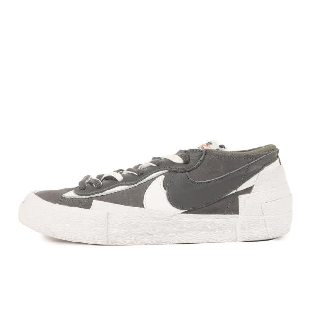 Sacai サカイ サイズ:26.0cm / 21SS NIKE BLAZER LOW / SACAI IRON GREY (DD1877-002) / ナイキ ブレザー ロー / アイアングレー ホワイト / US8 / ローカット スニーカー シューズ 靴 / コラボ 別注【メンズ】【中古】【K4439】