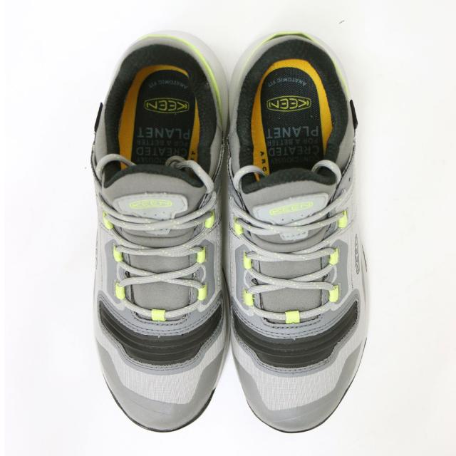 KEEN キーン スニーカー グレー イエロー サイズ:US7.5(24.5cm) / テンポフレックス ウォータープルーフ / TEMPO FLEX WP / トレッキングシューズ / ローカット レースアップ スニーカー シューズ 靴【レディース】【中古】【K4485】