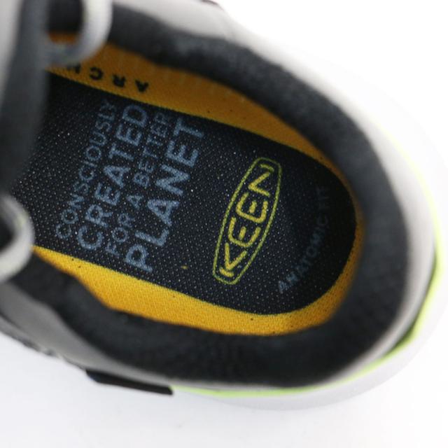 KEEN キーン スニーカー グレー イエロー サイズ:US7.5(24.5cm) / テンポフレックス ウォータープルーフ / TEMPO FLEX WP / トレッキングシューズ / ローカット レースアップ スニーカー シューズ 靴【レディース】【中古】【K4485】