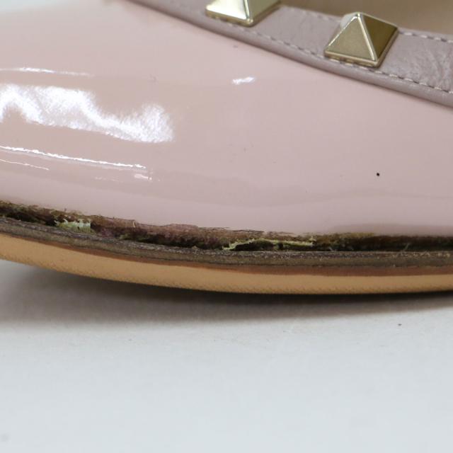 VALENTINO GARAVANI ヴァレンティノ ガラヴァーニ パンプス ピンク ゴールド サイズ:37(24.0cm) / ロックスタッズ フラット パンプス  /  ポインテッドトゥ エナメル レザー / イタリア製 / ブランド シューズ 靴【レディース】【中古】【K4492】