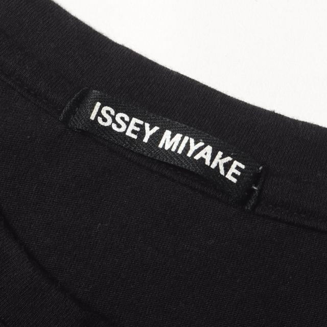 ISSEY MIYAKE イッセイミヤケ Tシャツ / グラフィック クルーネック T 