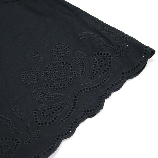 23区 ニジュウサンク キャミソール ブラック 黒 サイズ:32(XS) | 24春夏 リネン エンブロイダリー キャミソール / ブラウス | ノースリーブ レース 刺繍 ワイド コットン | トップス 【レディース】【中古】【K4533】 23区 ニジュウサンク キャミソール ブラック 黒 サイズ:32(XS) | 24春