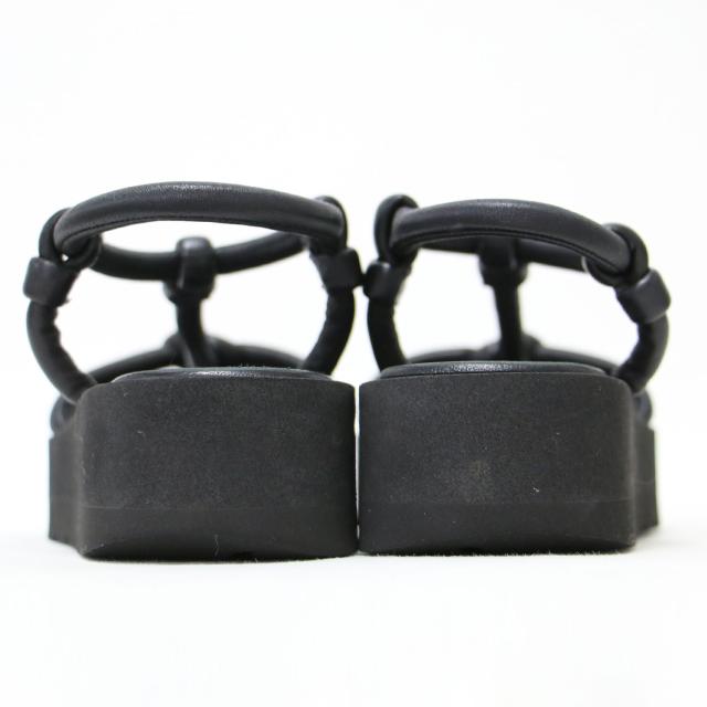 Gianvito Rossi ジャンヴィト ロッシ サンダル ブラック 黒 サイズ:36 1/2(23.5cm) | 24春夏 マリン ナッパレザー サンダル | MARINE NAPPA | フラット ストラップ 厚底 ラバー | イタリア製 | シューズ 靴【レディース】【中古】【K4555】