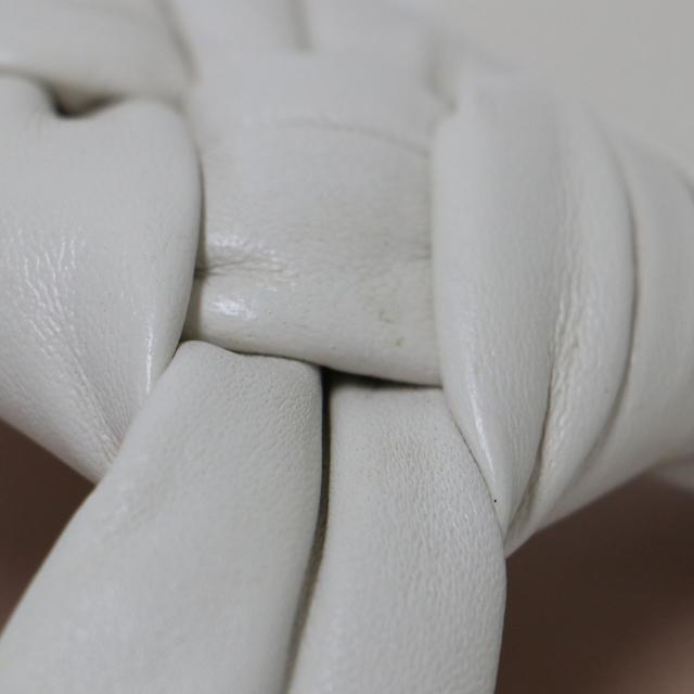 Cole Haan コール ハーン サンダル ホワイト 白 サイズ:7 1/2(24.5cm) | 24春夏 スリップオン サンダル | ANICA LUX SLIDE | フラット ブレイド クッション レザー | イタリア製 | シューズ 靴【レディース】【中古】【K4555】