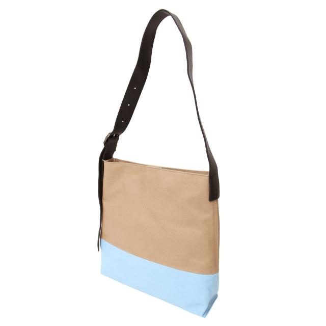 ear PAPILLONNER イア パピヨネ バッグ | 25春夏 帆布 ショルダーバッグ / ワンショルダー | 斜め掛け 肩掛け | バイカラー レザー | ベージュ ライトブルー | ブランド カバン【レディース】【中古】【K4562】