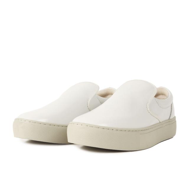 JUNYA WATANABE MAN COMME des GARCONS ジュンヤワタナベ マン コムデギャルソン サイズ:US8(26.0cm) | 25SS パテント レザー スリッポン スニーカー (WO-K105) | ホワイト 白 | ローカット シューズ 靴 | 日本製【メンズ】【K4564】