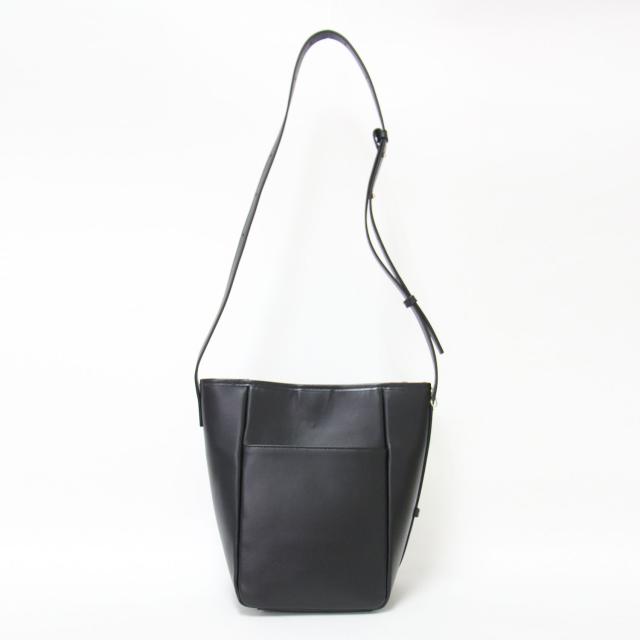 ear PAPILLONNER イア パピヨネ バッグ ブラック系 黒 | 24秋冬 カウファー ショルダーバッグ / ポシェット | 斜め掛け 肩掛け コンビ 本革 | ブランド カバン【レディース】【中古】【K4568】 ear PAPILLONNER イア パピヨネ バッグ ブラック系 黒 | 24秋冬