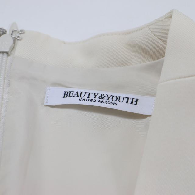 BEAUTY&YOUTH ビューティアンドユース オールインワン オフホワイト 白 サイズ:M | 22秋冬 ポリエステルブレンド Vネック オールインワン / ジャンプスーツ | ノースリーブ ワイド ウォッシャブル | トップス【レディース】【中古】【K4744】_4