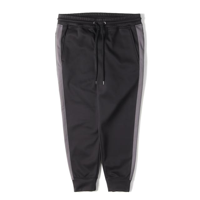 AKM エイケイエム パンツ ブラック 黒 サイズ:M | 25AW サイドライン トラックパンツ (3LAYER BACK BRUSHED JERSEY SIDE LINE RIB) | ボトムス ズボン【メンズ】【中古】【美品】【K4800】