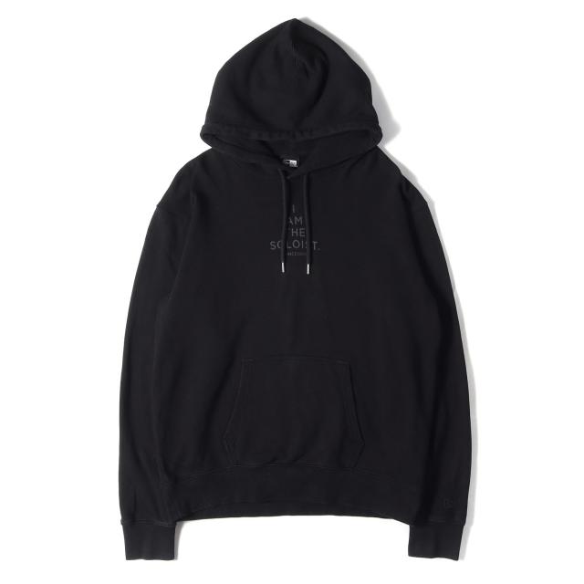 TAKAHIROMIYASHITA The Soloist. タカヒロミヤシタ ザ ソロイスト パーカー ブラック 黒 サイズ:XL | 25AW NEW ERA ロゴプリント スウェットパーカー(snec.0010 Sweat Pullover Hoodie.) | トップス フーディー | コラボ【メンズ】【中古】【K4824】