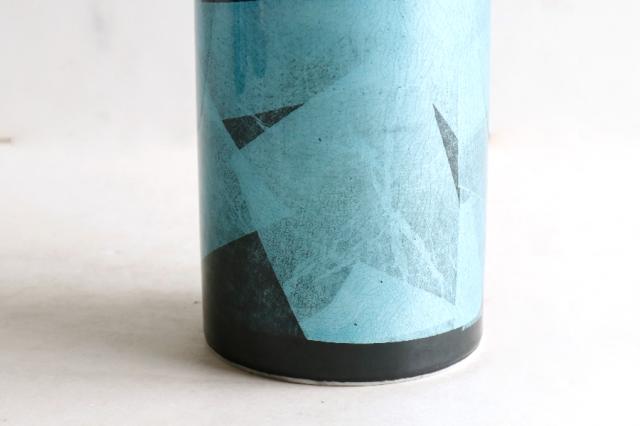 国産 陶器 寸胴 花瓶 ■ 美しく 織り交ざる ■ 九谷焼 2本組 高さ25cm ■ 仏壇 お盆 お彼岸 お墓参り 供養
