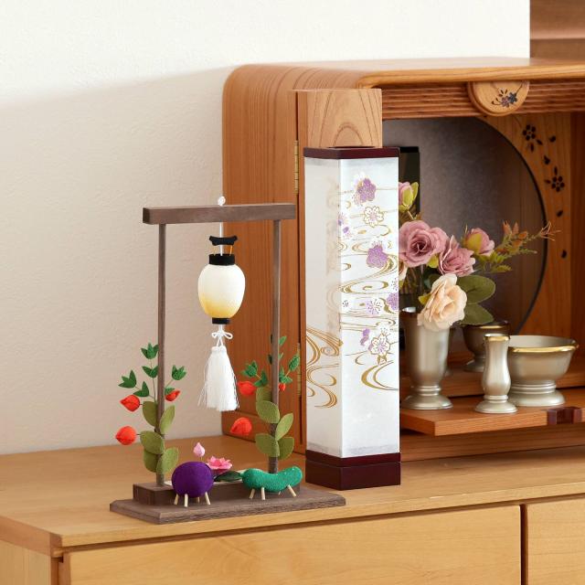 盆提灯 初盆 新盆 モダン 仏具 ちりめん細工 お盆飾りセット 精霊馬セット 精霊馬 精霊牛 八女・ととのえる燈 シリーズ 箔あかり-箔流し紫桜- 小型 電池式 コードレス LED 和 行灯 提灯 仏壇 仏花 贈り物 (代引き決済不可商品)_12